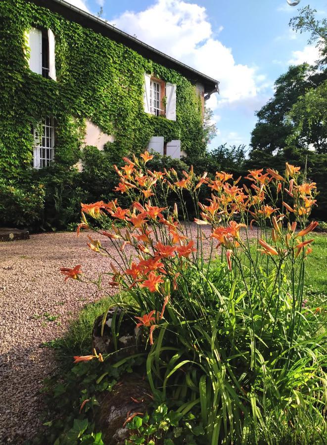 Le Prieure Hotel Aydoilles Bagian luar foto