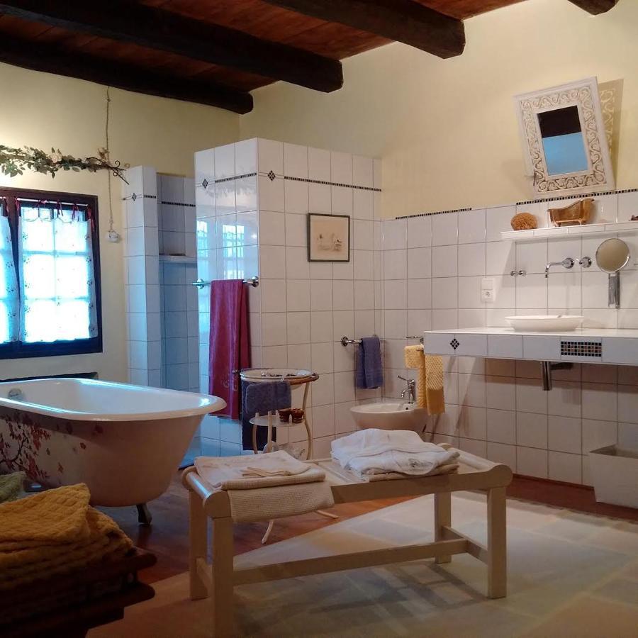 Le Prieure Hotel Aydoilles Bagian luar foto
